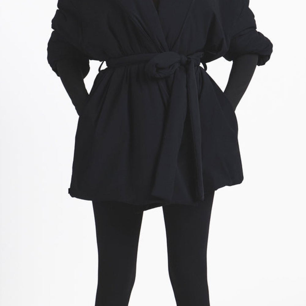 SKIMS Nike Woven Nylon Black Women's Wrap Coat Jacket obsidian black